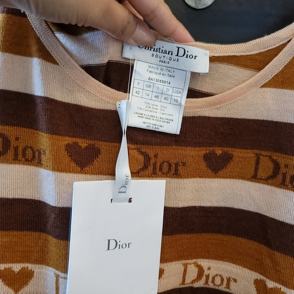 Christian Dior Sleeveless blouse - Picture 2 of 6